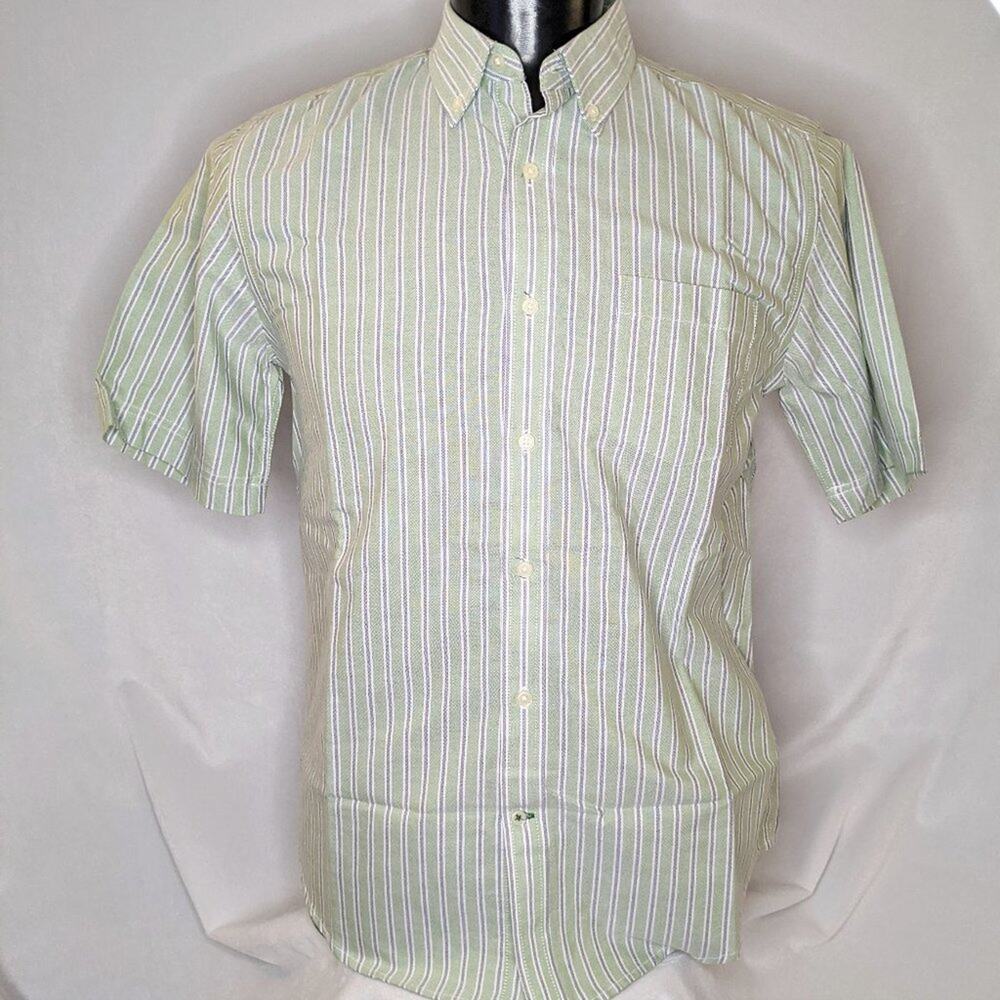 St. John's Bay Men's Lime Green Button Down Shirt Medium